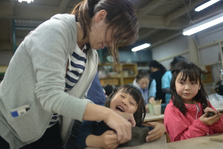 手びねりで。親子で